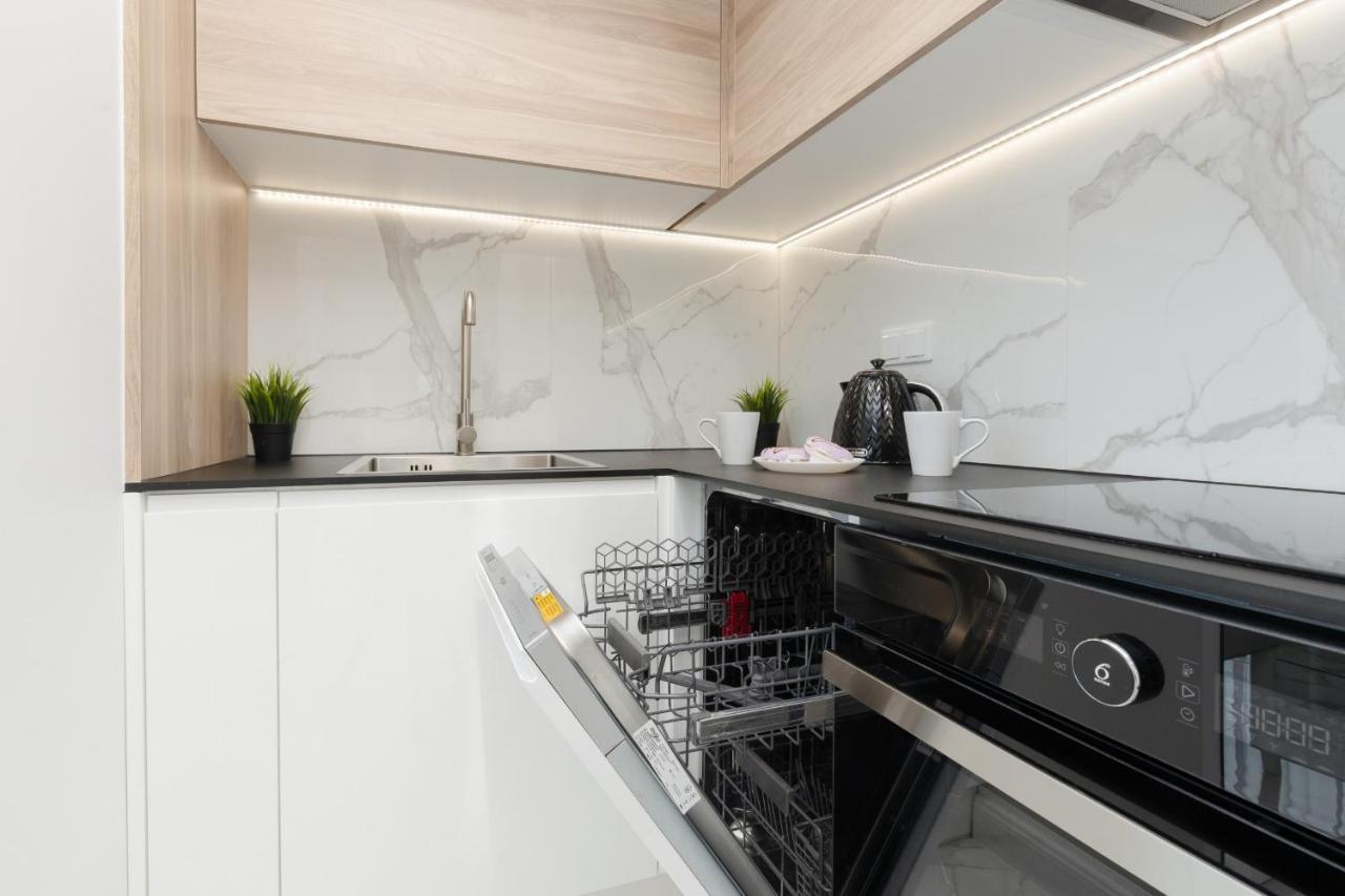 Cosy Apartment On Wola Goleszowska By Noclegi Renters Βαρσοβία Εξωτερικό φωτογραφία